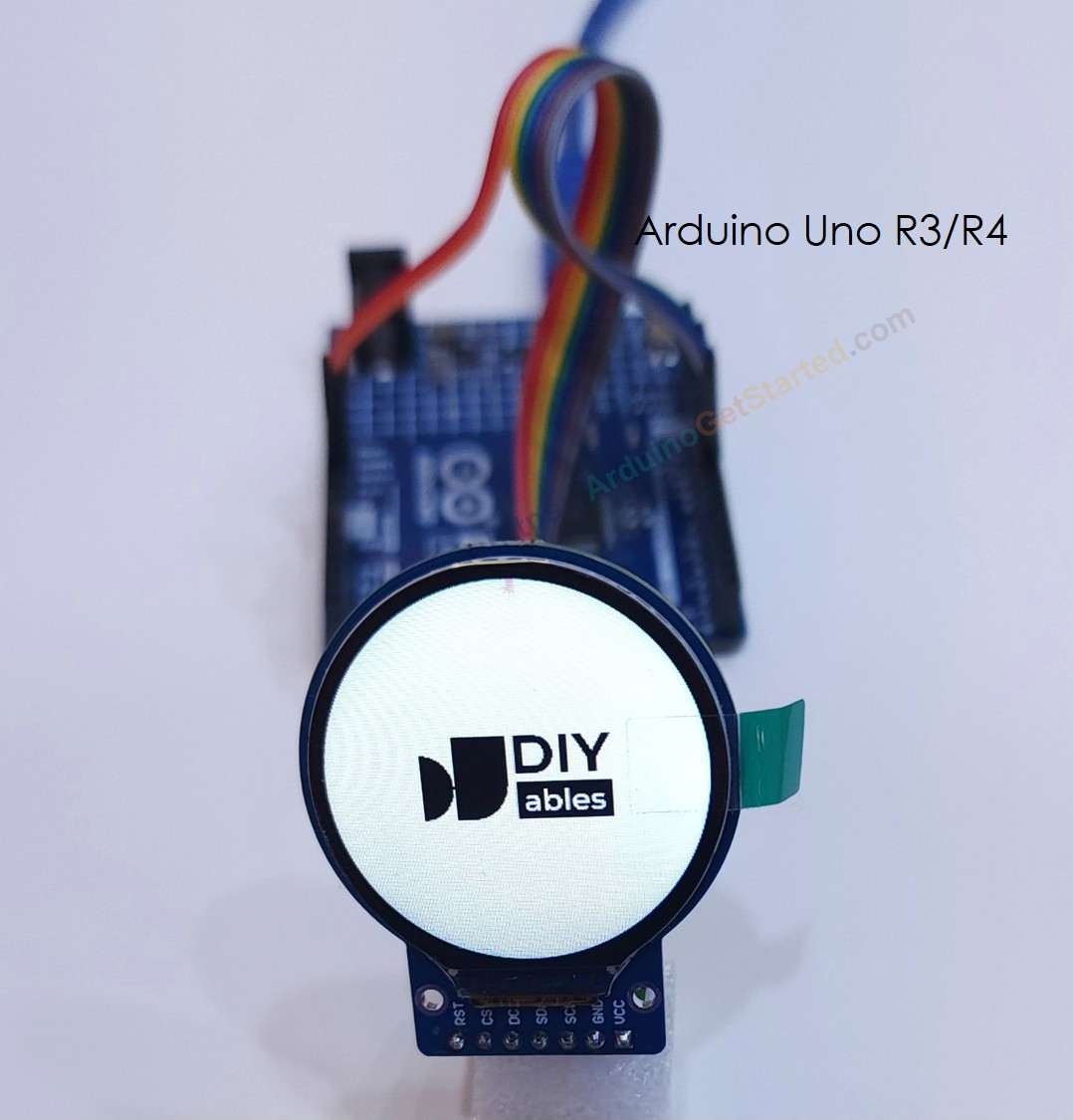 Pantalla TFT LCD circular para Arduino que muestra imágenes desde la tarjeta SD.
